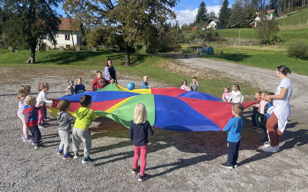 TEDEN OTROKA 2024 v vrtcu: otrok nepopisan list